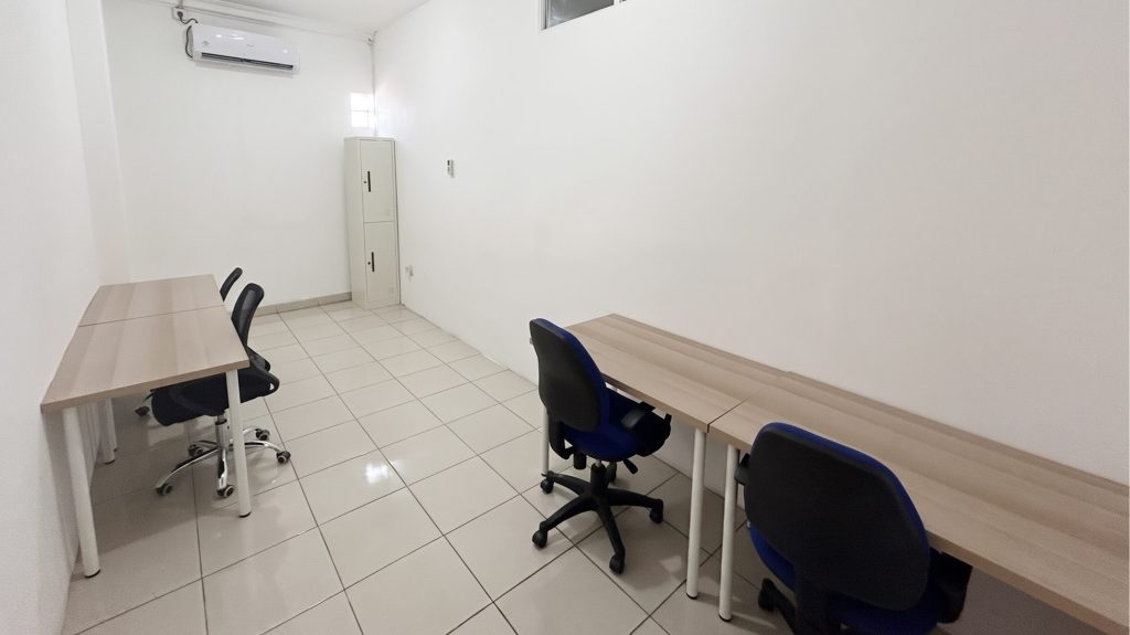 Sewa Kantor Kapasitas 4